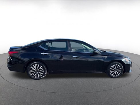 Used 2023 Nissan Altima 2.5 SV image 15