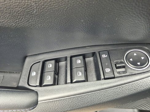 Used 2023 Kia Seltos S image 8