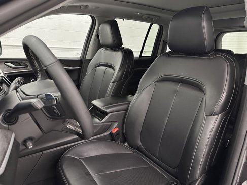Used 2024 Jeep Grand Cherokee Limited 4xe image 13