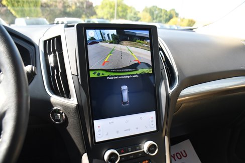 Used 2024 Ford Edge SEL image 25
