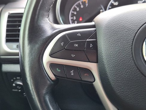 Used 2022 Jeep Grand Cherokee Laredo X image 19