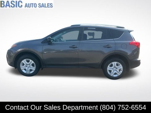 Used 2015 Toyota RAV4 LE image 8