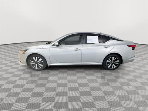 Certified 2023 Nissan Sentra SV w/ All-Weather Package image 5