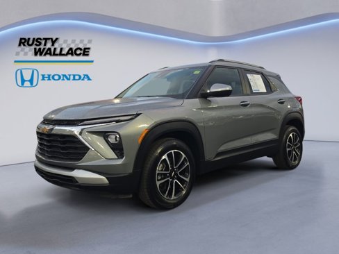 Used 2024 Chevrolet TrailBlazer LT image 1