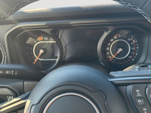 New 2025 Jeep Wrangler Unlimited Rubicon w/ Technology Group image 13