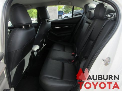 Used 2019 MAZDA MAZDA3 Sedan w/ Preferred Package image 19