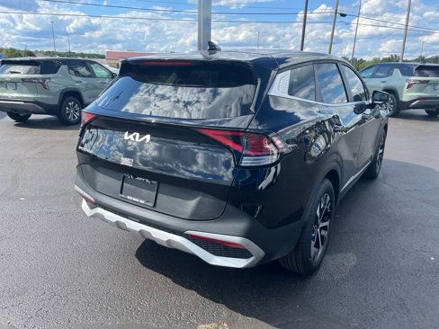 Used 2024 Kia Sportage EX image 5