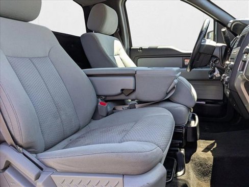 Used 2013 Ford F150 XLT w/ Mid Equipment Group image 17
