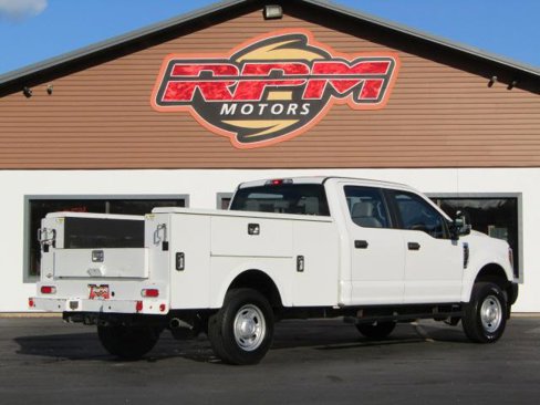 Used 2019 Ford F250 XL w/ Power Equipment Group image 5