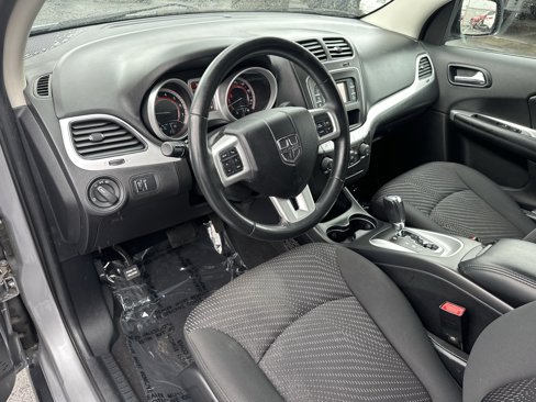 Used 2016 Dodge Journey SE w/ Flexible Seating Group image 22