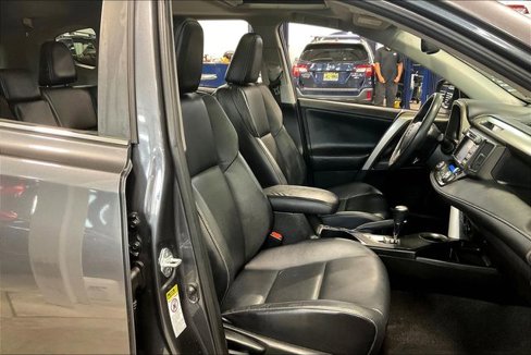 Used 2015 Toyota RAV4 Limited image 7