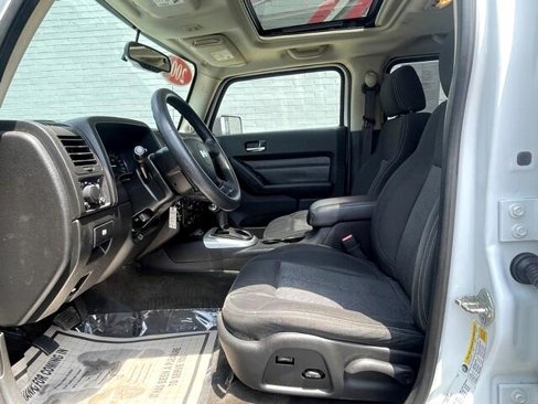 Used 2008 HUMMER H3 image 11