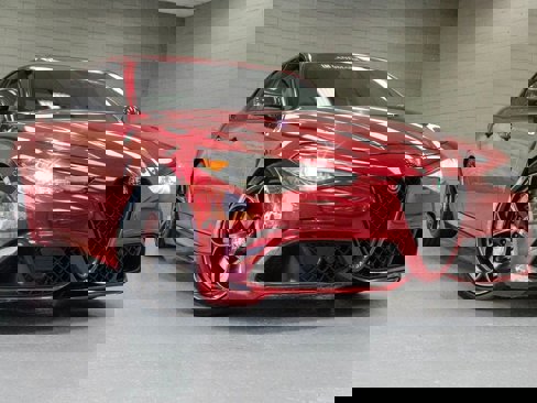 Used 2017 Alfa Romeo Giulia Quadrifoglio image 1