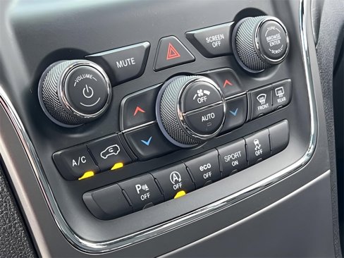 Used 2018 Jeep Grand Cherokee Laredo image 26