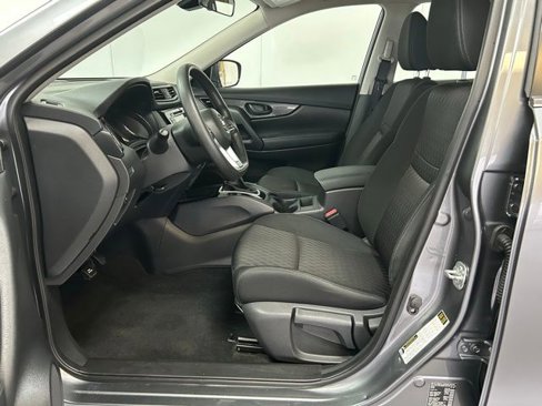 Used 2019 Nissan Rogue S image 15