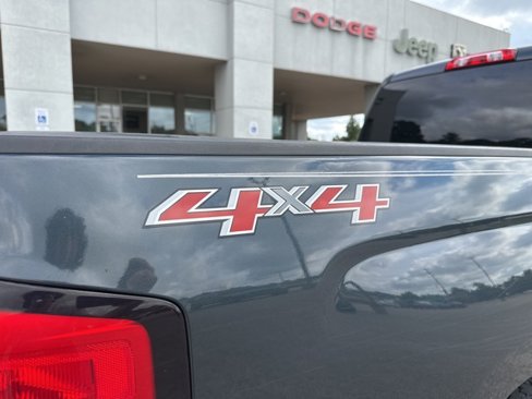 Used 2017 Chevrolet Silverado 1500 LT w/ All Star Edition image 43