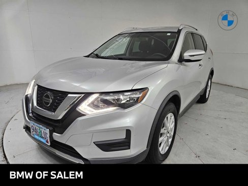 Used 2018 Nissan Rogue SV image 1