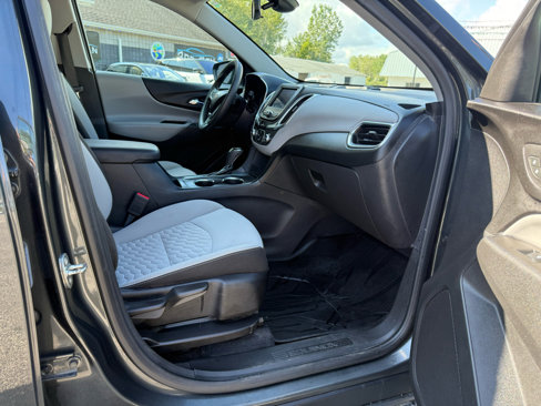 Used 2020 Chevrolet Equinox LS w/ LS Convenience Package image 10