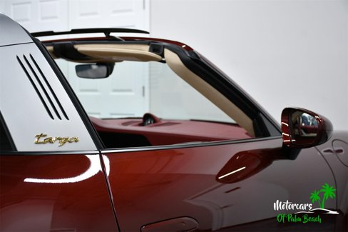 Used 2021 Porsche 911 Targa 4S Heritage Design image 15