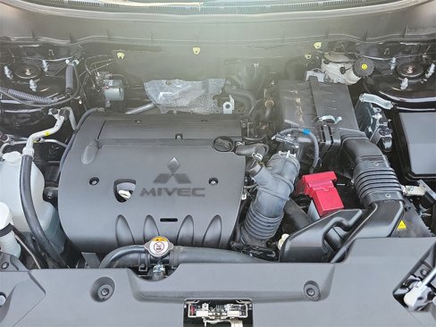 Used 2024 Mitsubishi Outlander Sport LE image 13