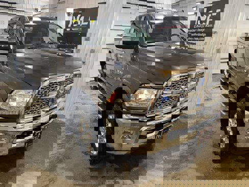 Used 2018 RAM 2500 Laramie image 2