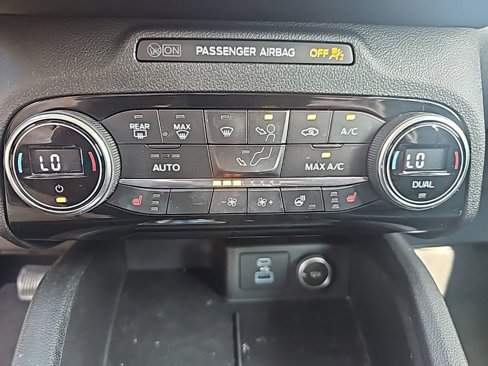 Certified 2021 Ford Escape Titanium image 38