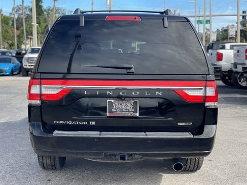 Used 2016 Lincoln Navigator L Select image 17