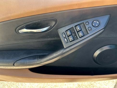 Used 2008 BMW 650i Convertible w/ Sport Pkg image 23