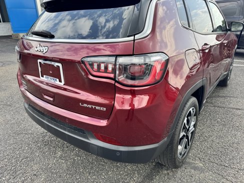 Used 2022 Jeep Compass Limited image 7