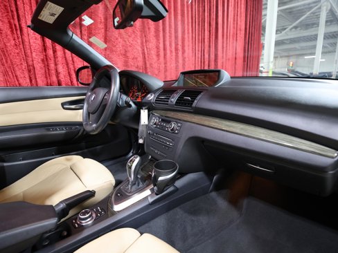 Used 2013 BMW 135i Convertible image 24