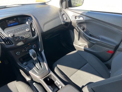 Used 2018 Ford Focus SE image 20