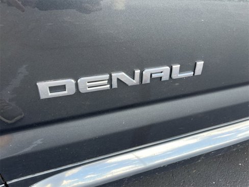Used 2017 GMC Terrain Denali image 32