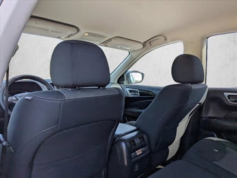 Used 2018 Nissan Pathfinder S image 25