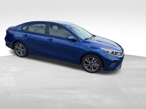 Used 2023 Kia Forte LXS w/ LXS Technology Package image 8
