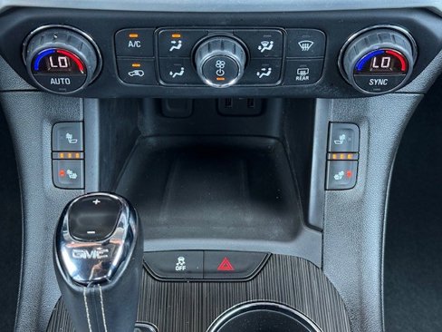 Used 2019 GMC Acadia SLT w/ Black Edition image 25