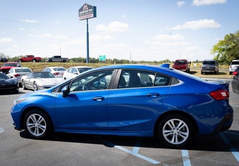 Used 2016 Chevrolet Cruze LT w/ Convenience Package image 22