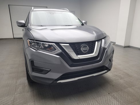 Used 2019 Nissan Rogue SV image 14