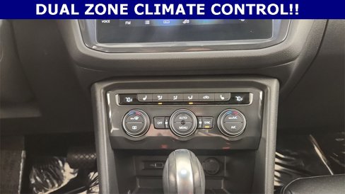 Used 2020 Volkswagen Tiguan SE w/ Panoramic Sunroof Package image 14