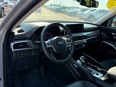 Used 2021 Kia Telluride EX w/ EX Premium Package image 4