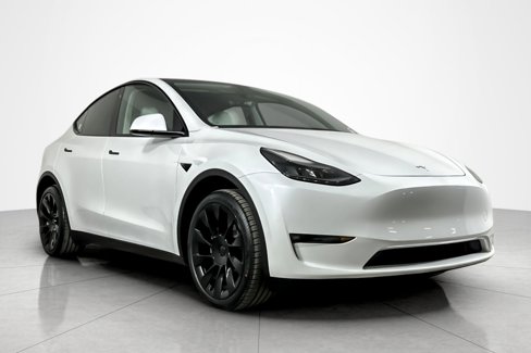 Used 2023 Tesla Model Y AWD image 7