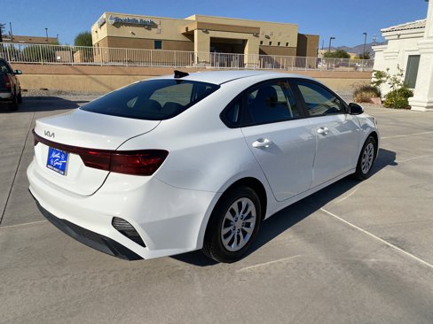 Used 2023 Kia Forte LX image 3