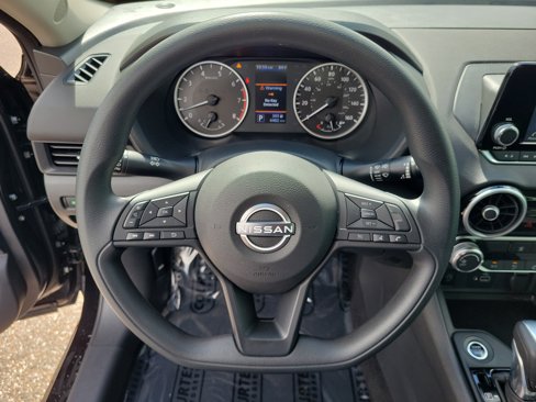 Certified 2025 Nissan Sentra S image 22