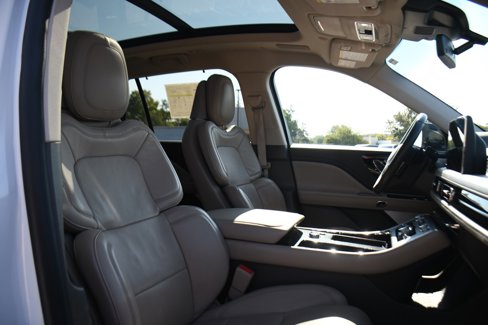 Used 2020 Lincoln Aviator Reserve w/ Equipment Group 202A image 15