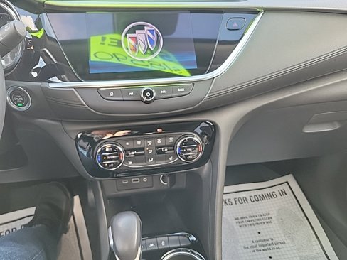 Used 2020 Buick Encore GX Select image 10