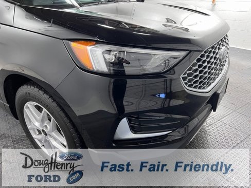 Used 2024 Ford Edge SEL image 8