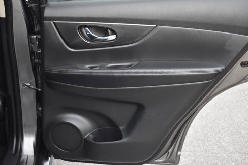 Used 2017 Nissan Rogue SV image 52