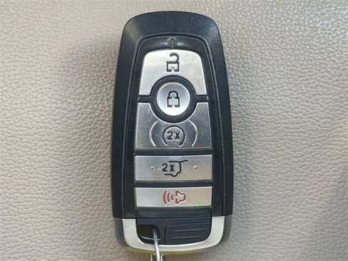 Used 2021 Ford Explorer Limited w/ Equipment Group 301A image 39