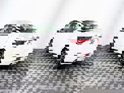 Used 2021 Nissan Sentra SV image 6