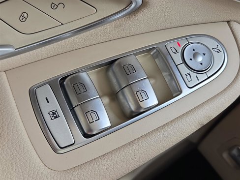 Used 2018 Mercedes-Benz GLC 300 image 29