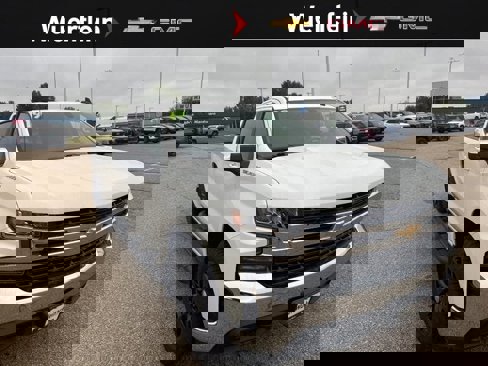 Used 2019 Chevrolet Silverado 1500 LT w/ Convenience Package image 1